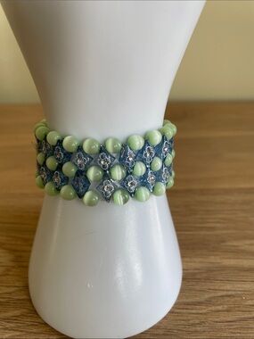 VINTAGE HANDMADE BEADED STRETCH CUFF BRACELET Mint Green Cat Eye & Blue Crystals